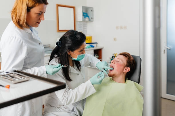 Best Dentist Open Late Near Me  in Eaton Estates, OH